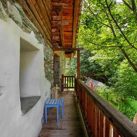 Le Du Coq Rouge Chalet *
