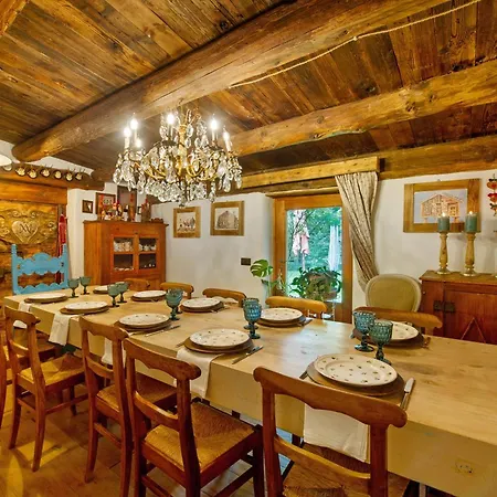 Chalet Le Du Coq Rouge